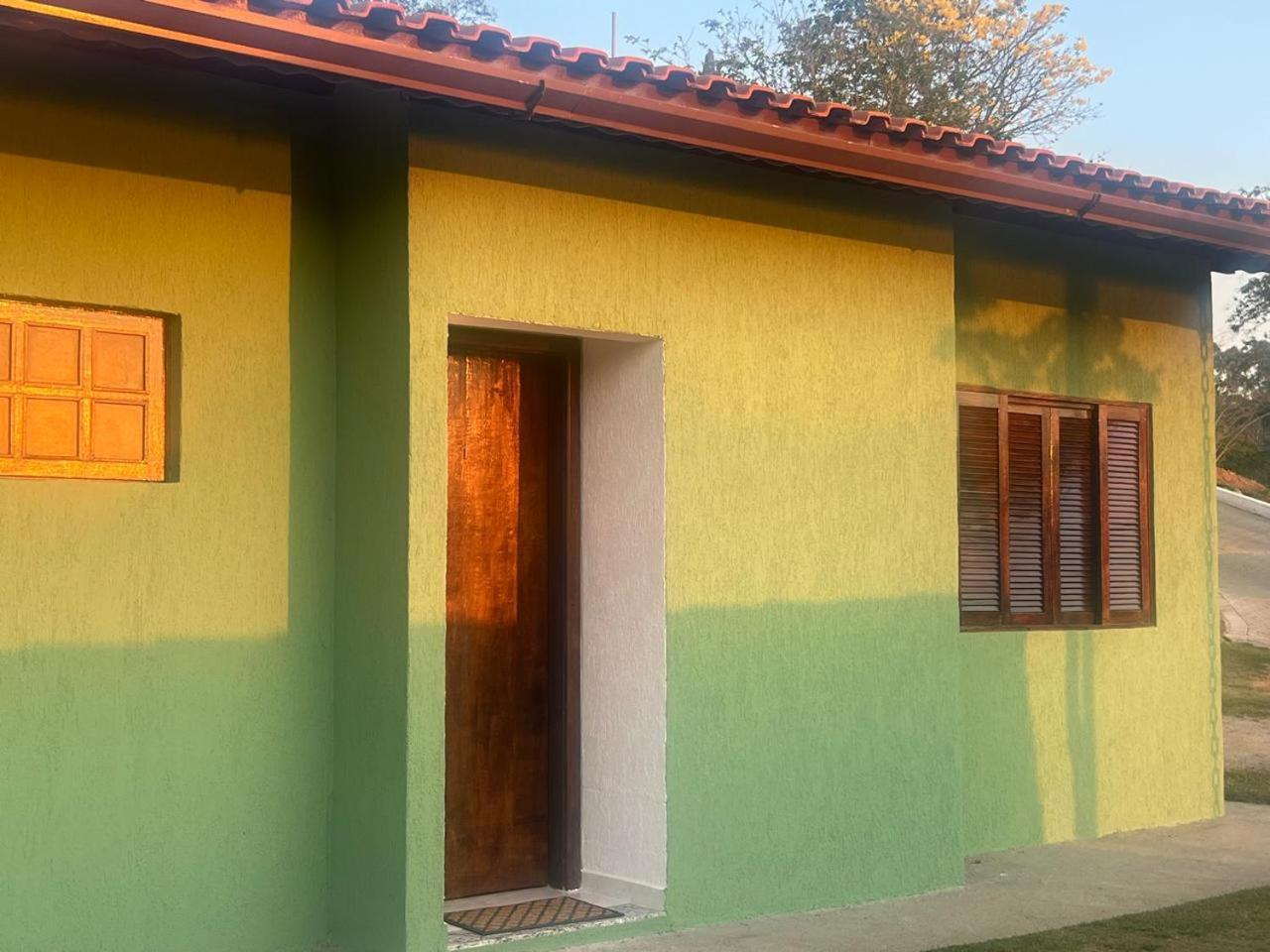 Villagio Aguas Do Jaguari Pousada Santa Isabel Exterior photo